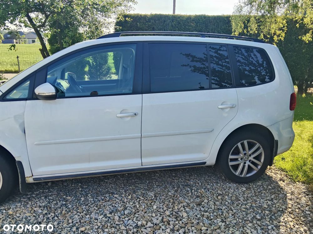 Volkswagen Touran 1.4 TSI Cross DSG - 14