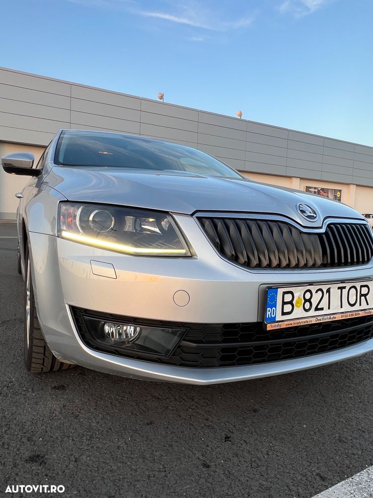 Skoda Octavia 1.4 TSI ELEGANCE - 9