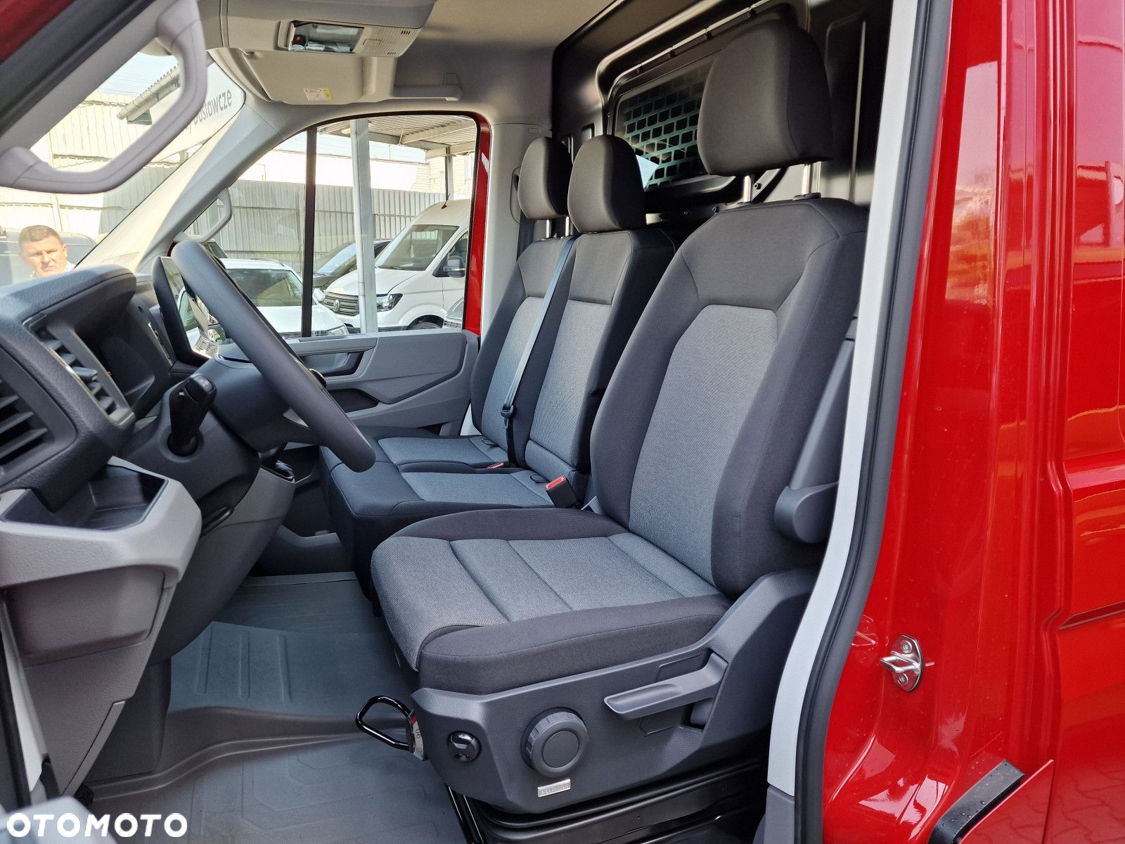 Volkswagen Crafter 35 Furgon 2.0 TDI - 25