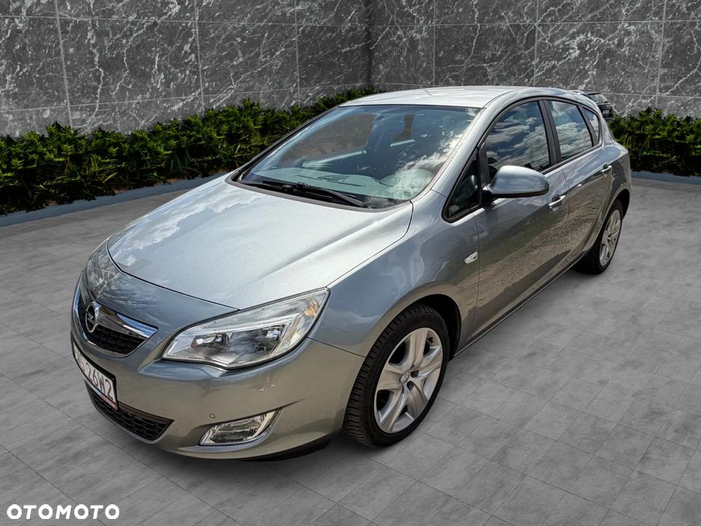 Opel Astra 1.6 ecoFLEX Start/Stop - 1