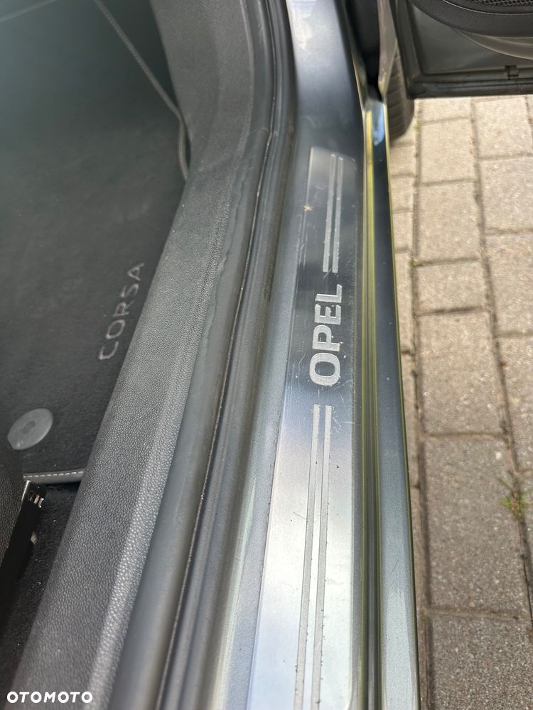 Opel Corsa 1.2 Cosmo - 21