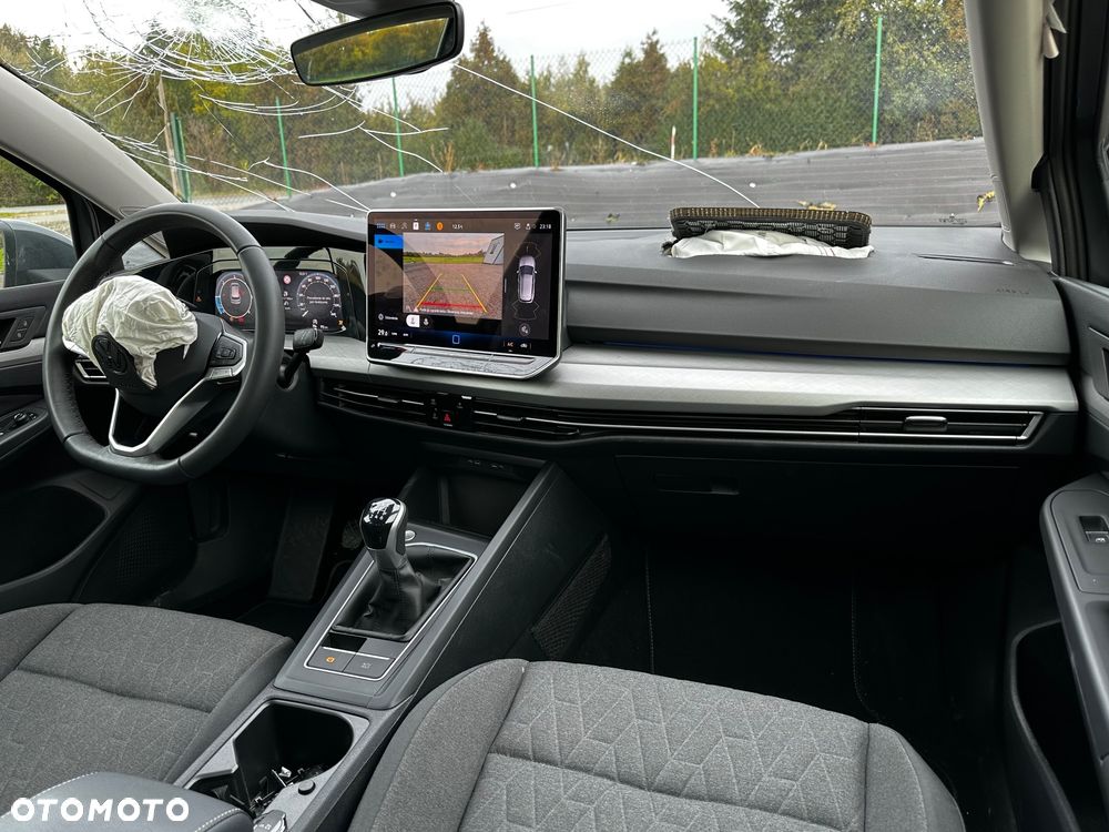 Volkswagen Golf - 24