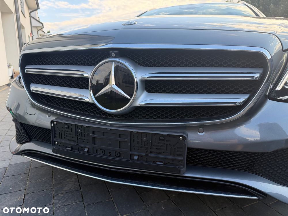 Mercedes-Benz Klasa E 250 9G-TRONIC Avantgarde - 8