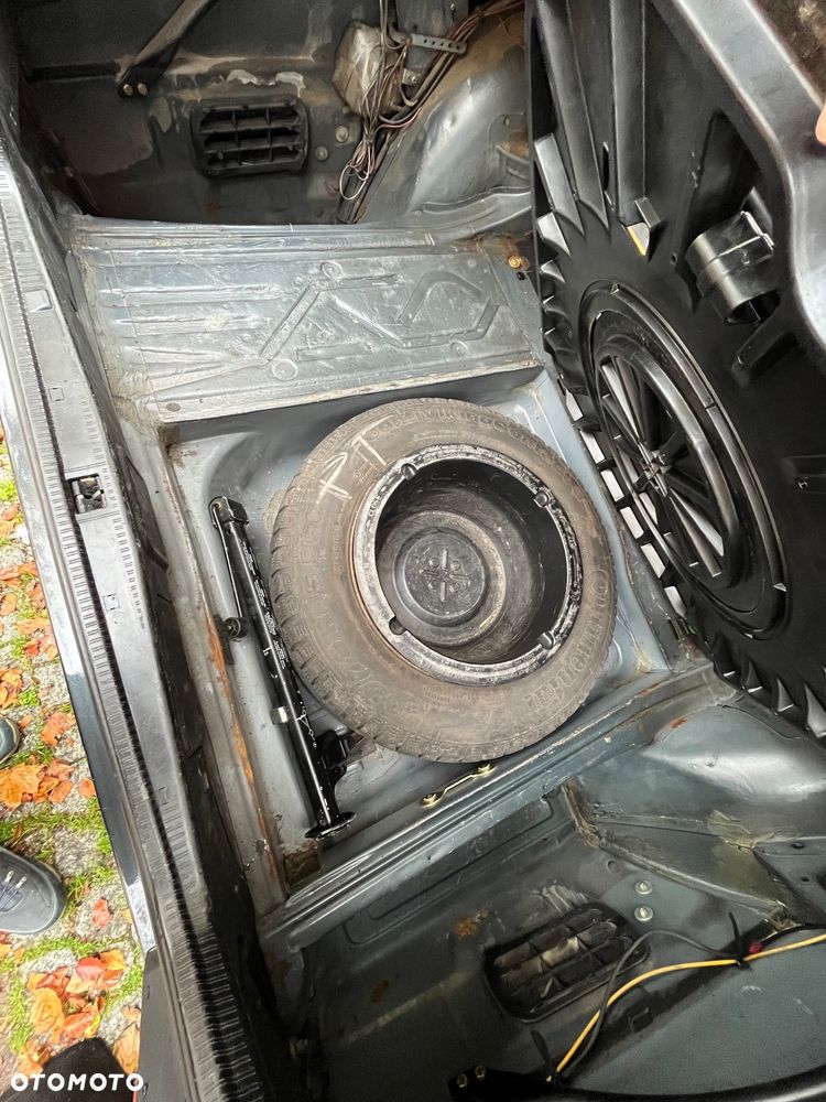 Mercedes-Benz W124 (1984-1993) - 26