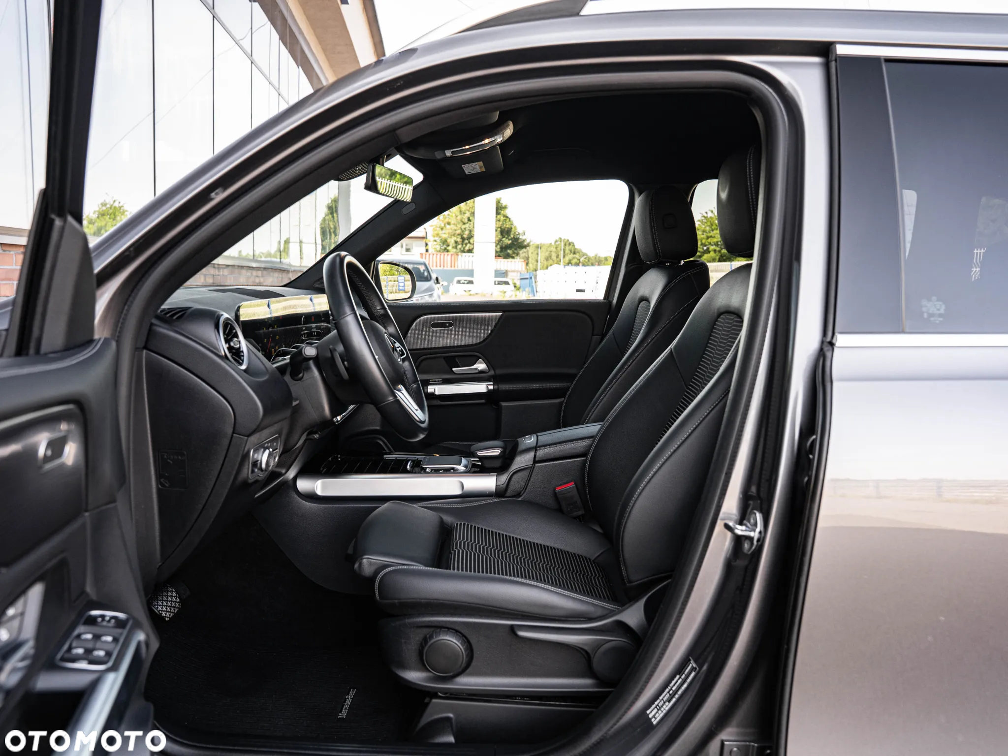 Mercedes-Benz GLB 220 d Progressive 8G-DCT - 23
