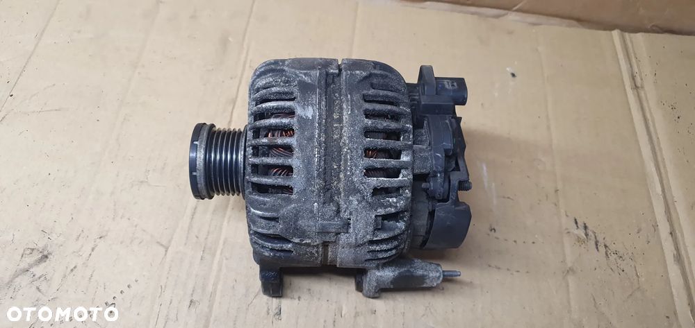 Alternator prądnica VW Passat B6 1.4 TSI 03C903023A - 1