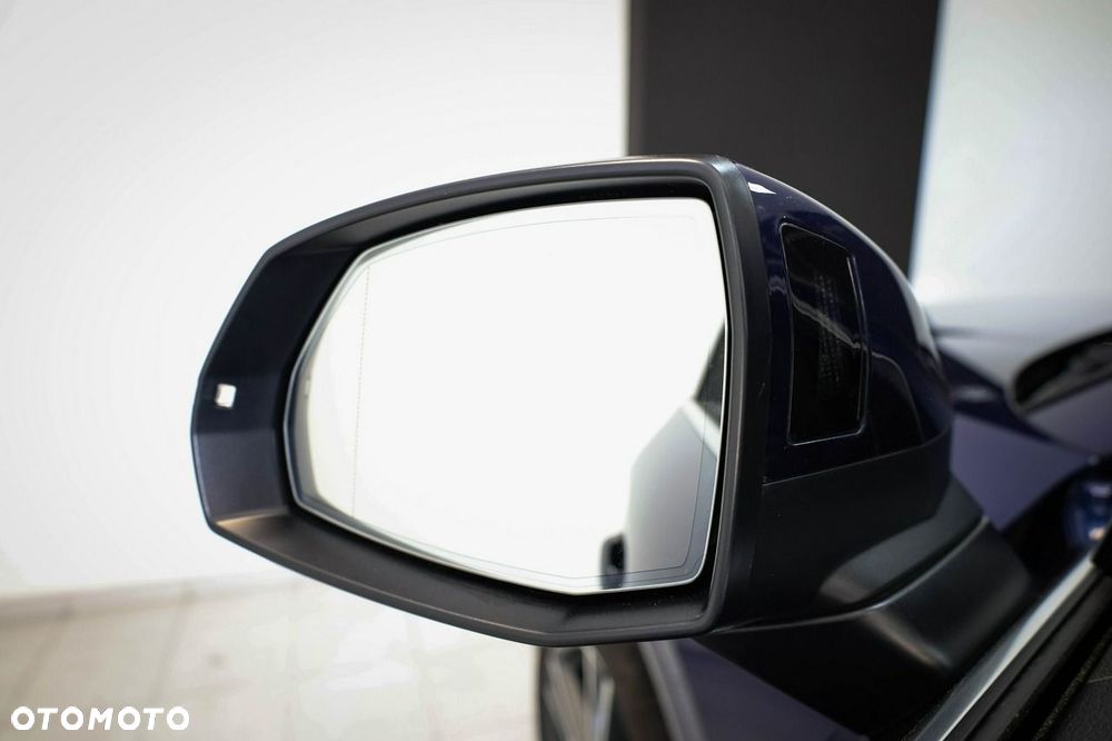 Audi Q5 Sportback - 16