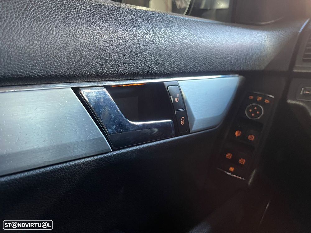 Mercedes-Benz C 220 Station CDI DPF Auto Avantgarde - 33