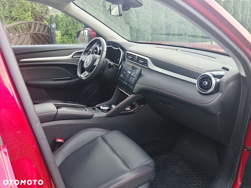 MG ZS Standard Luxury - 18