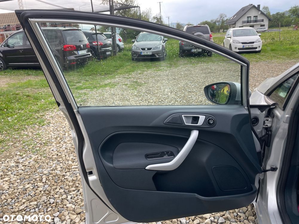 Ford Fiesta 1.25 Platinium X EU5 - 9