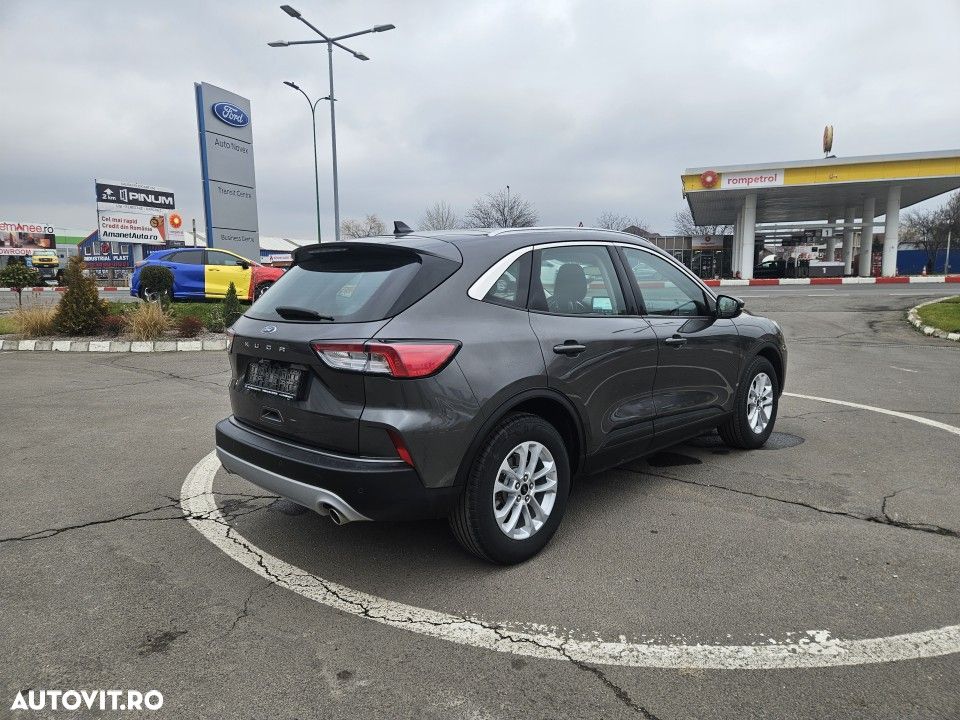 Ford Kuga - 5