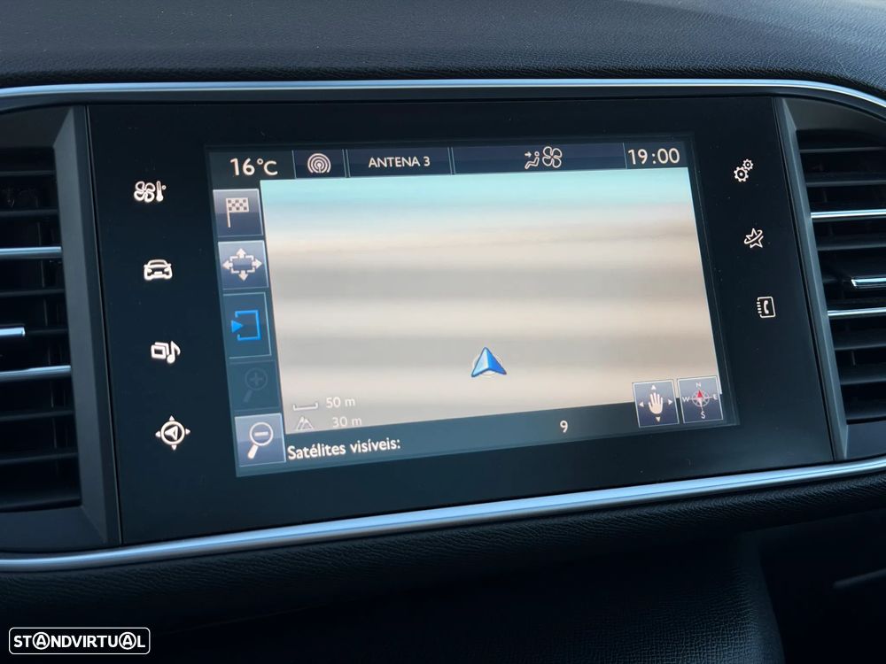 Peugeot 308 1.6 BlueHDi Allure J17 - 22