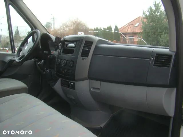 Volkswagen CRAFTER BLIŹNIAKI HDS HIAB - 16