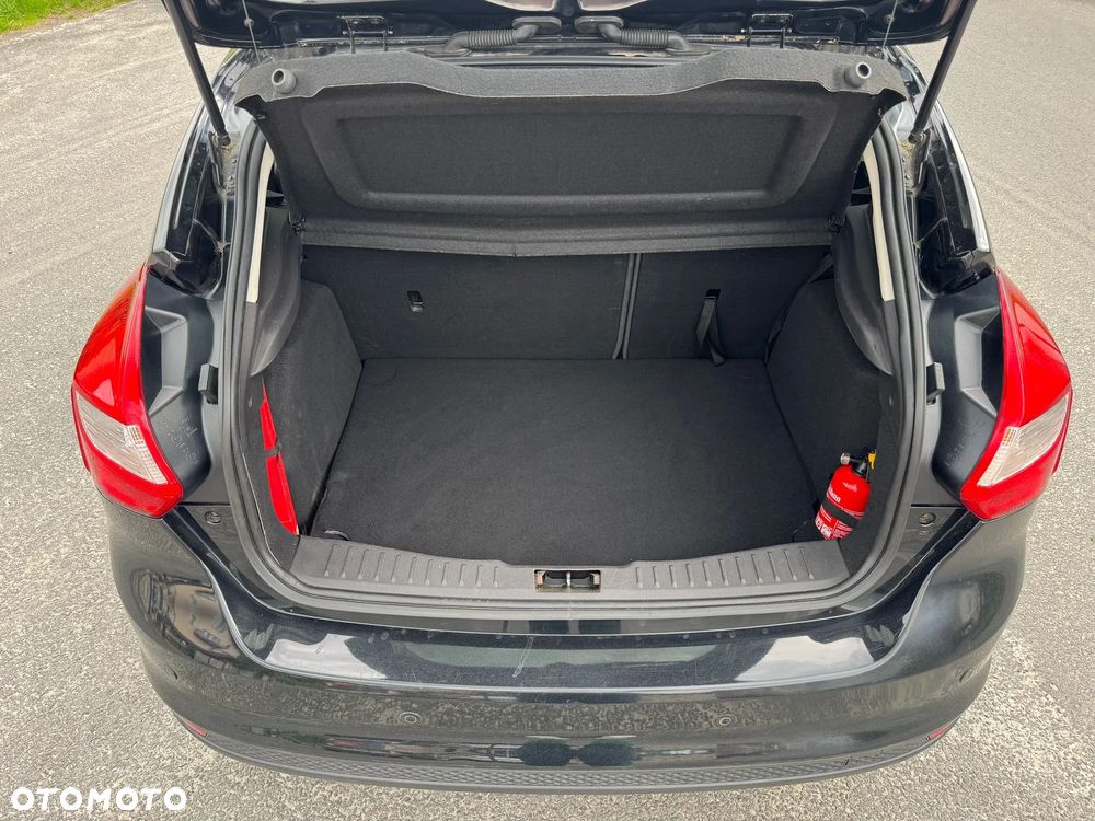 Ford Focus 1.6 EcoBoost Titanium - 26