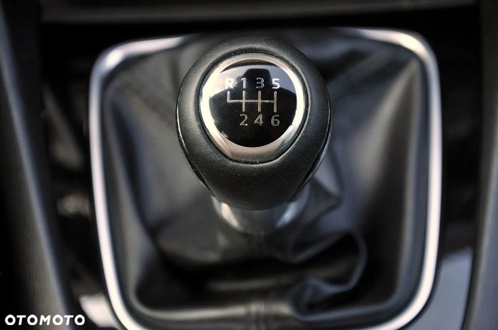 Mazda 6 2.2 Kombi SKYACTIV-D Sports-Line - 21