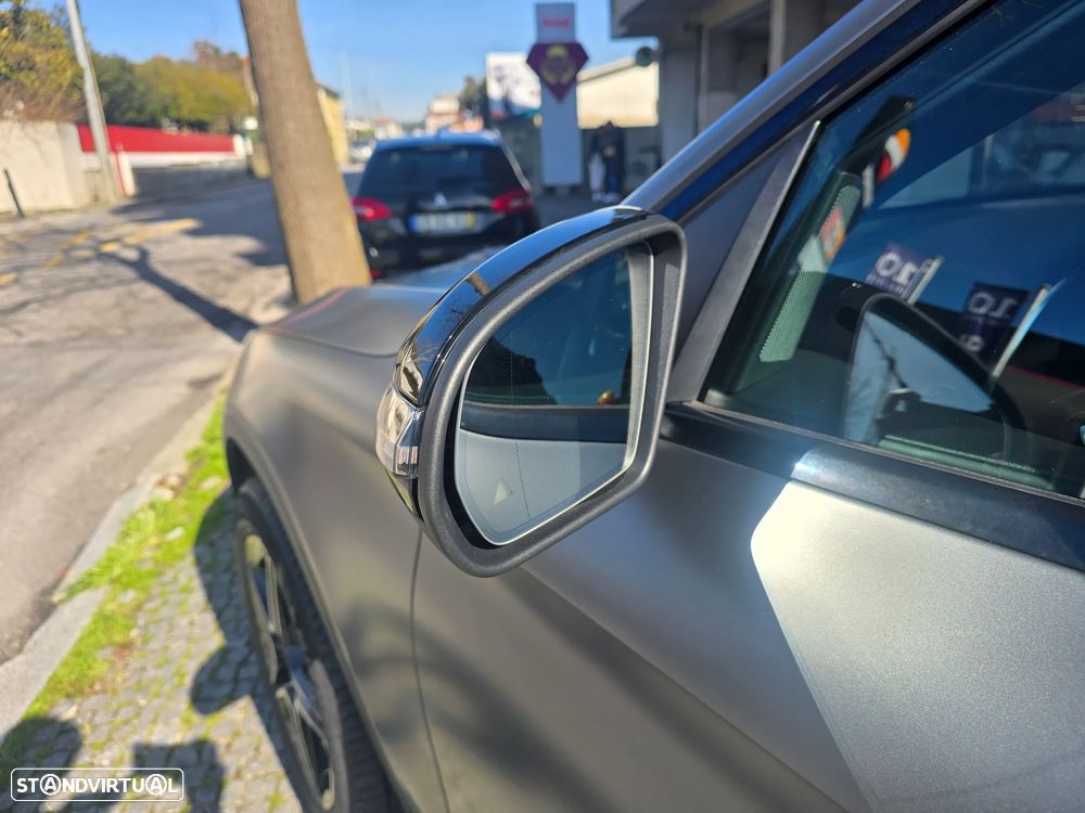 Mercedes-Benz GLC 300 de 4Matic 9G-TRONIC AMG Line Plus - 21