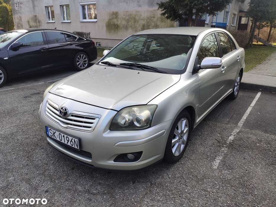 Toyota Avensis 2.0 D-4D - 1