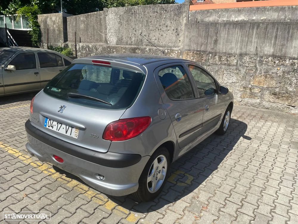 Peugeot 206 1.1 Color Line - 33