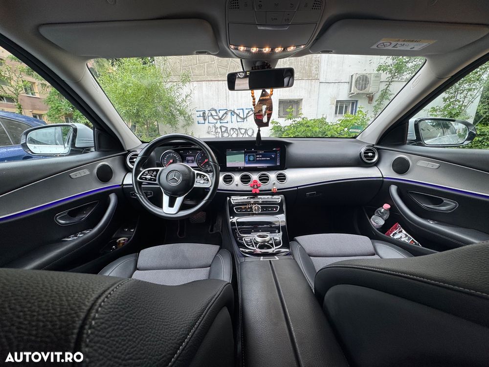 Mercedes-Benz E 200 4MATIC Aut. - 11