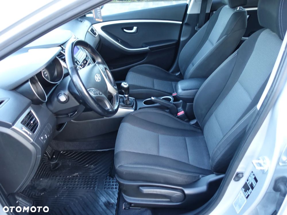 Hyundai i30 1.4 FIFA WM Edition - 10