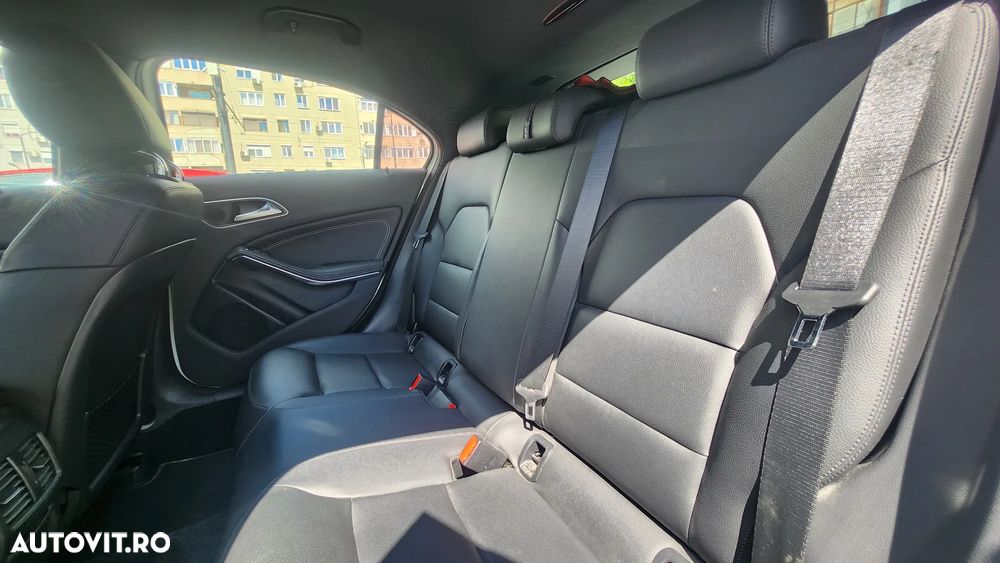 Mercedes-Benz A 220 CDI (BlueEFFICIENCY) 7G-DCT - 21