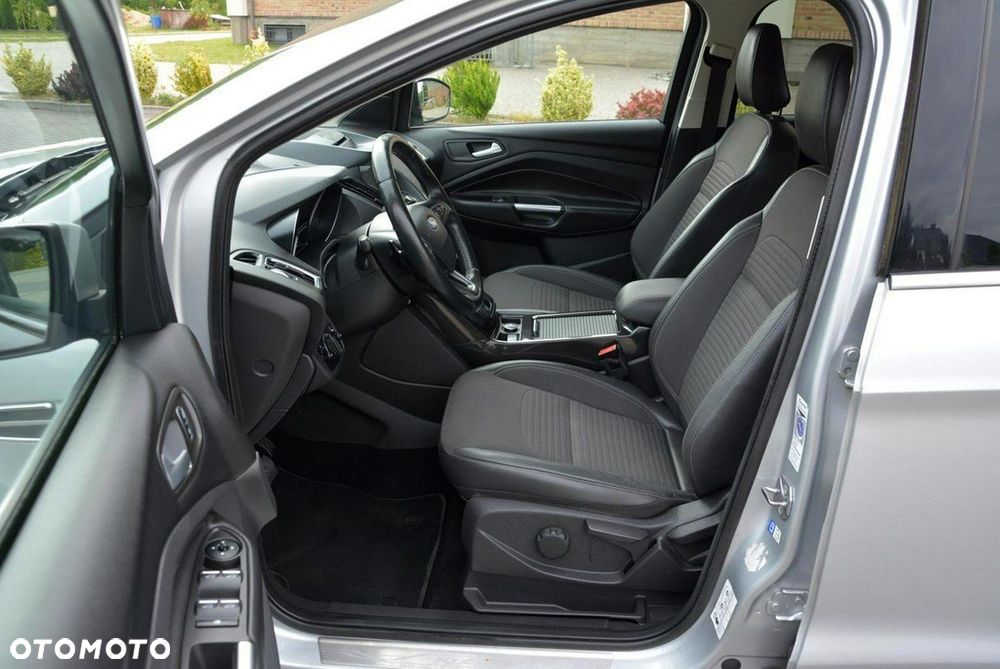 Ford Kuga 2.0 TDCi 4x4 Titanium - 16