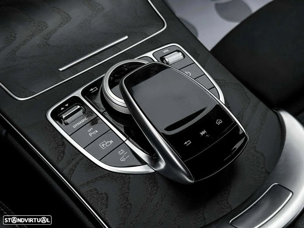 Mercedes-Benz C 300 de AMG Line - 22