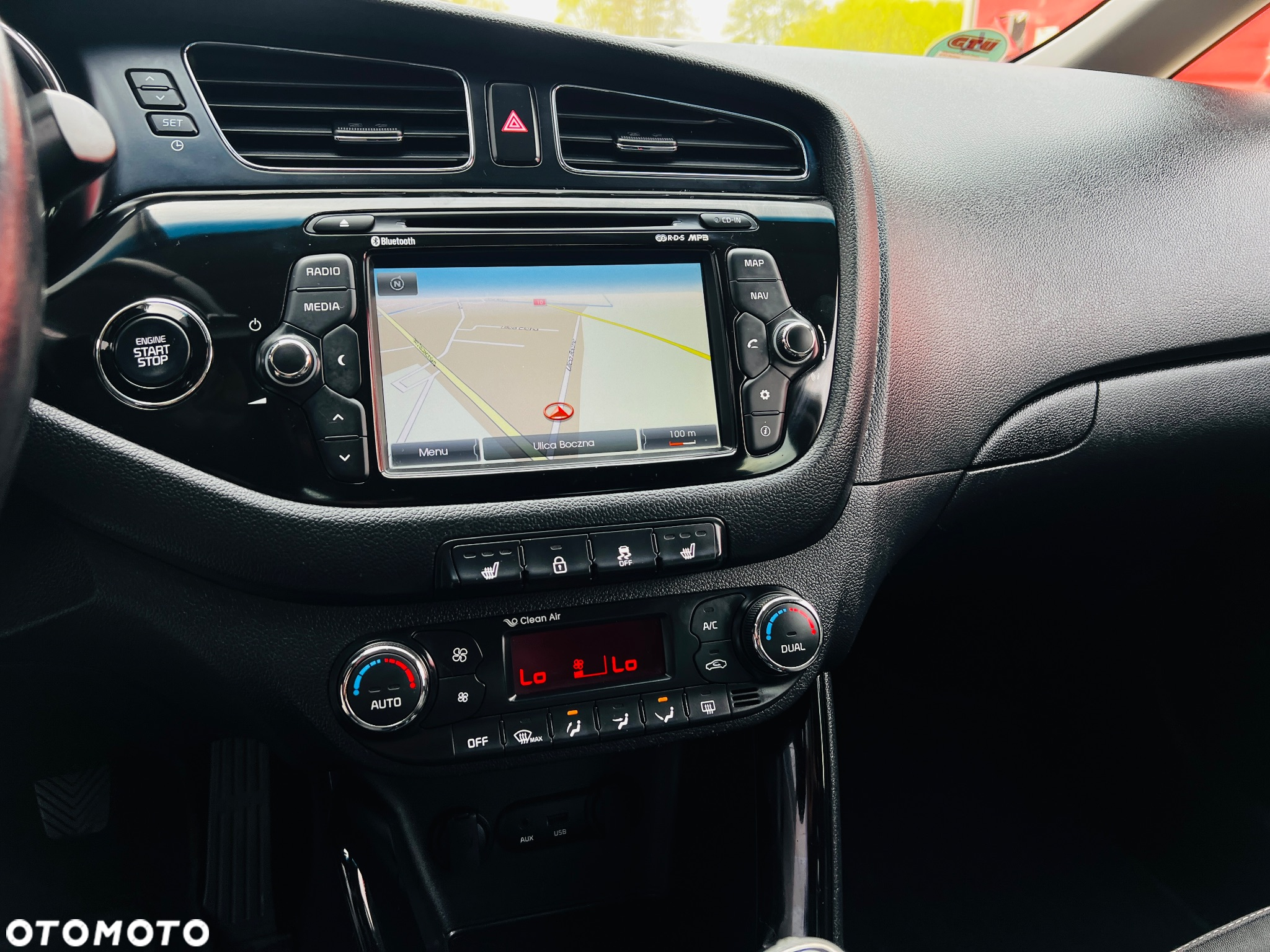 Kia Ceed 1.6 CRDi 128 ISG SW Platinum Edition - 10