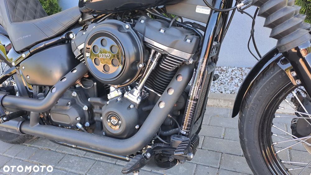 Harley-Davidson Softail - 11