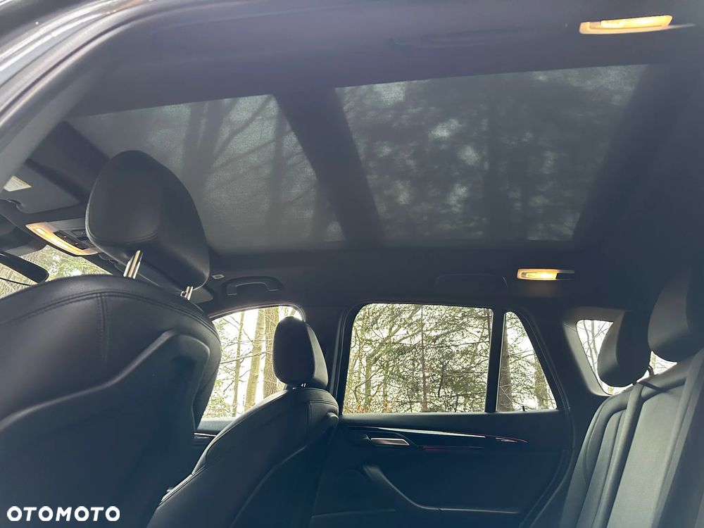 BMW X1 xDrive28i - 14