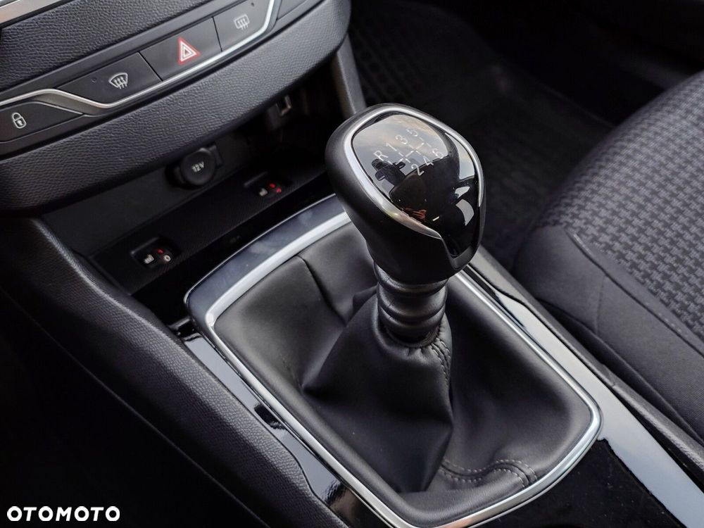 Peugeot 308 1.2 PureTech GPF Active Pack S&S - 20