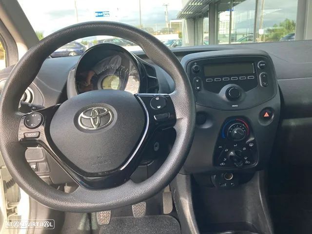 Toyota Aygo 1.0 - 13