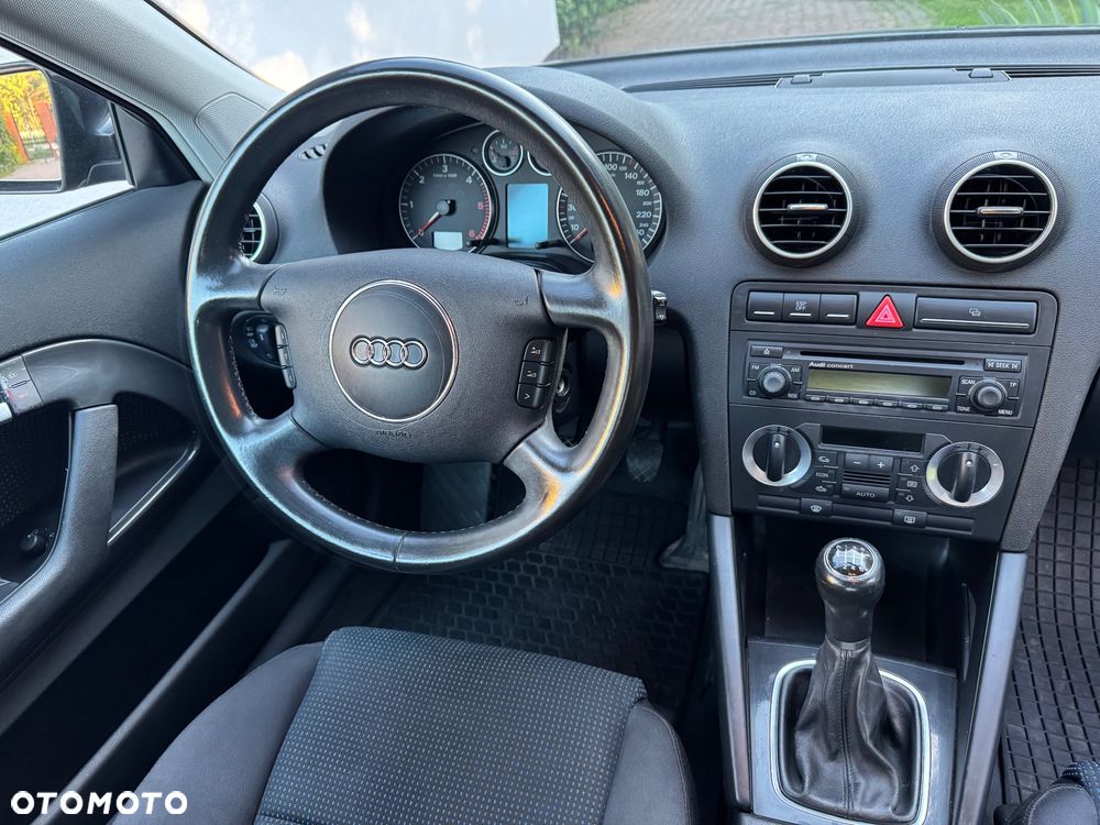Audi A3 2.0 TDI Attraction - 11