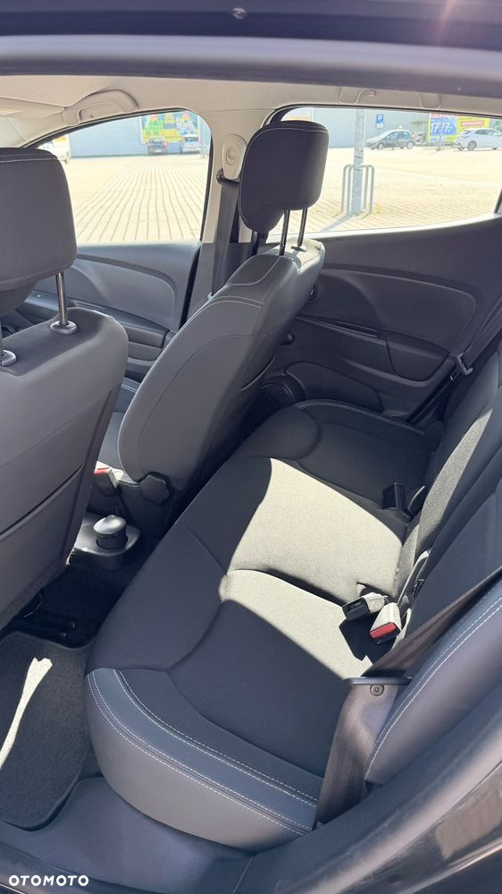 Renault Clio 1.2 16V Alize - 7