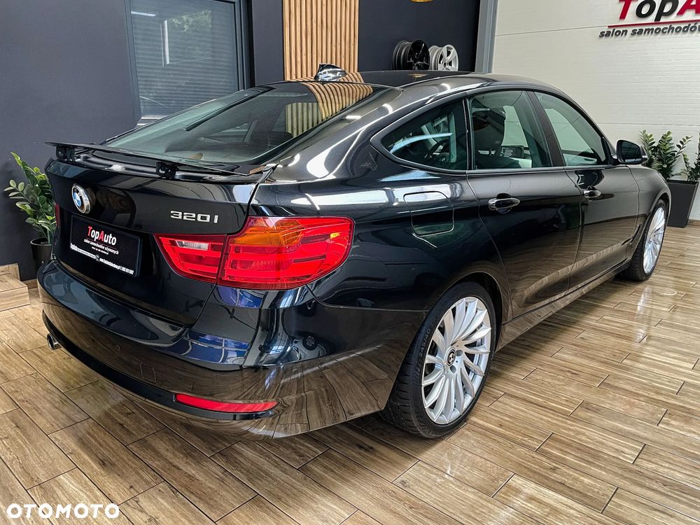BMW 3GT 320i Advantage - 8