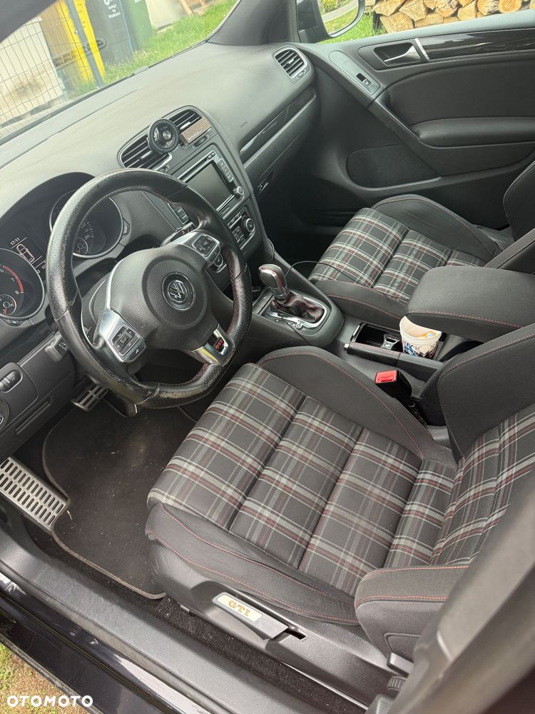 Volkswagen Golf 2.0 GTI DSG - 10
