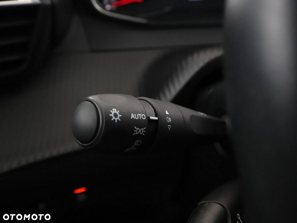Peugeot 2008 PureTech 100 Style - 33
