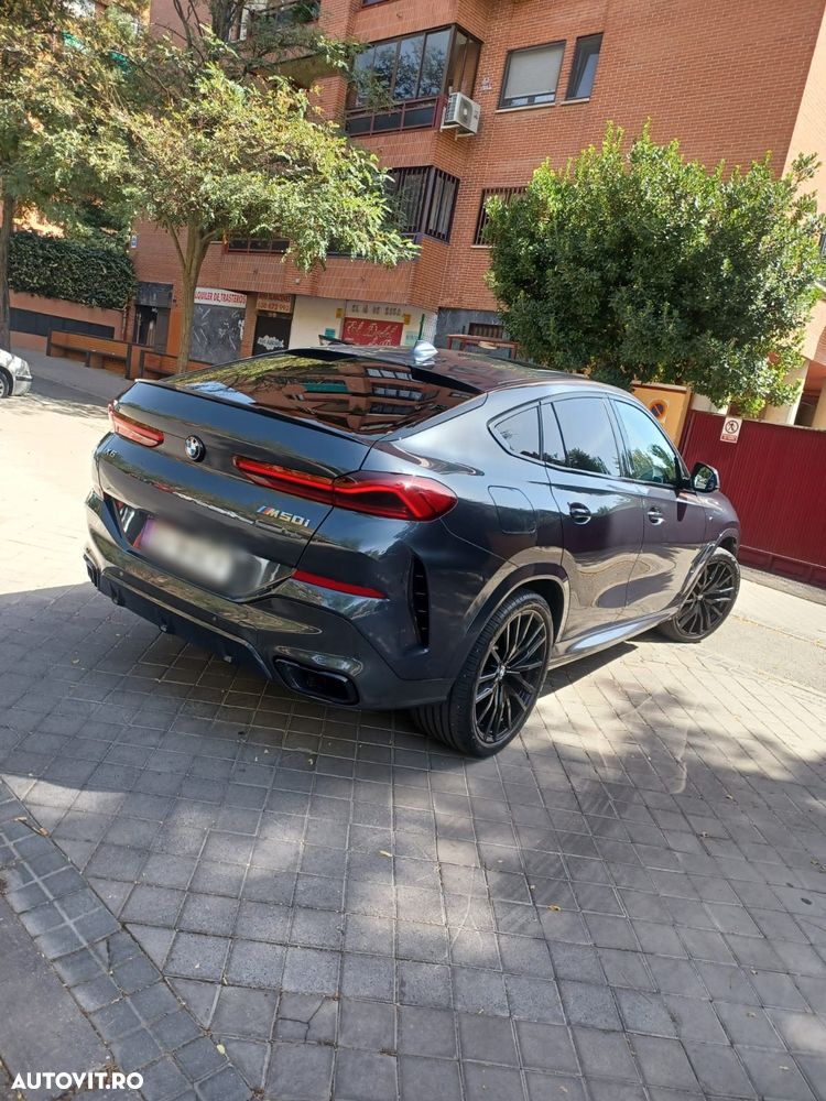 BMW X6 M M50i - 1