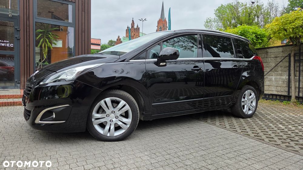 Peugeot 5008 HDI 150 Allure - 3