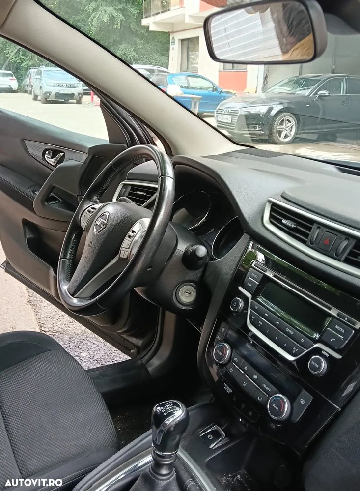 Nissan Qashqai 1.5 DCI N-Connecta - 8