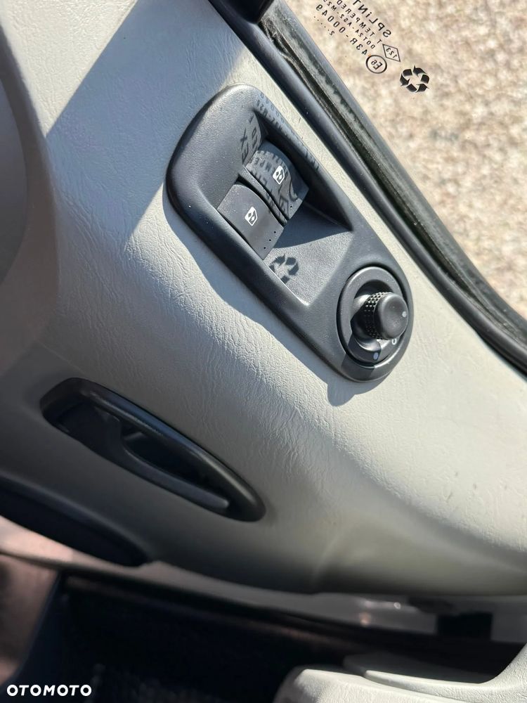 Renault TRAFIC LONG KLIMATYZACJA BAGAŻNIK DACHOWY - 40