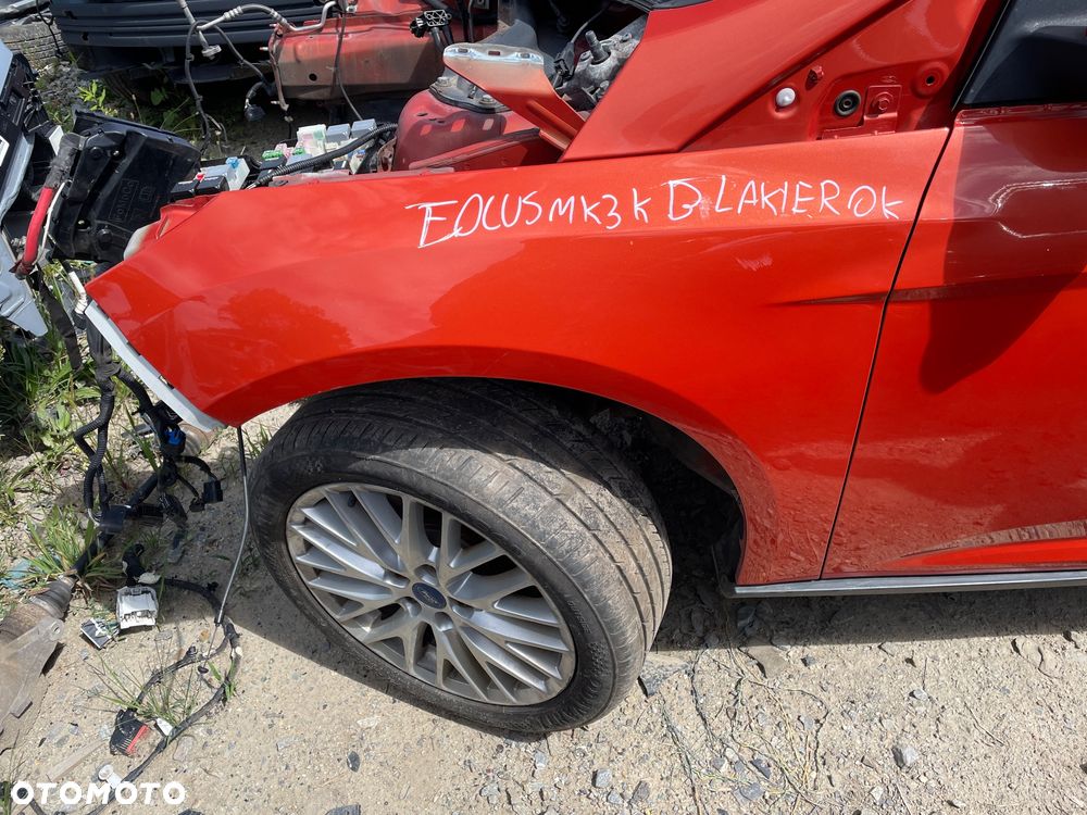 BŁOTNIK LEWY PRZÓD FORD FOCUS MK3 KOLOR KB - 1
