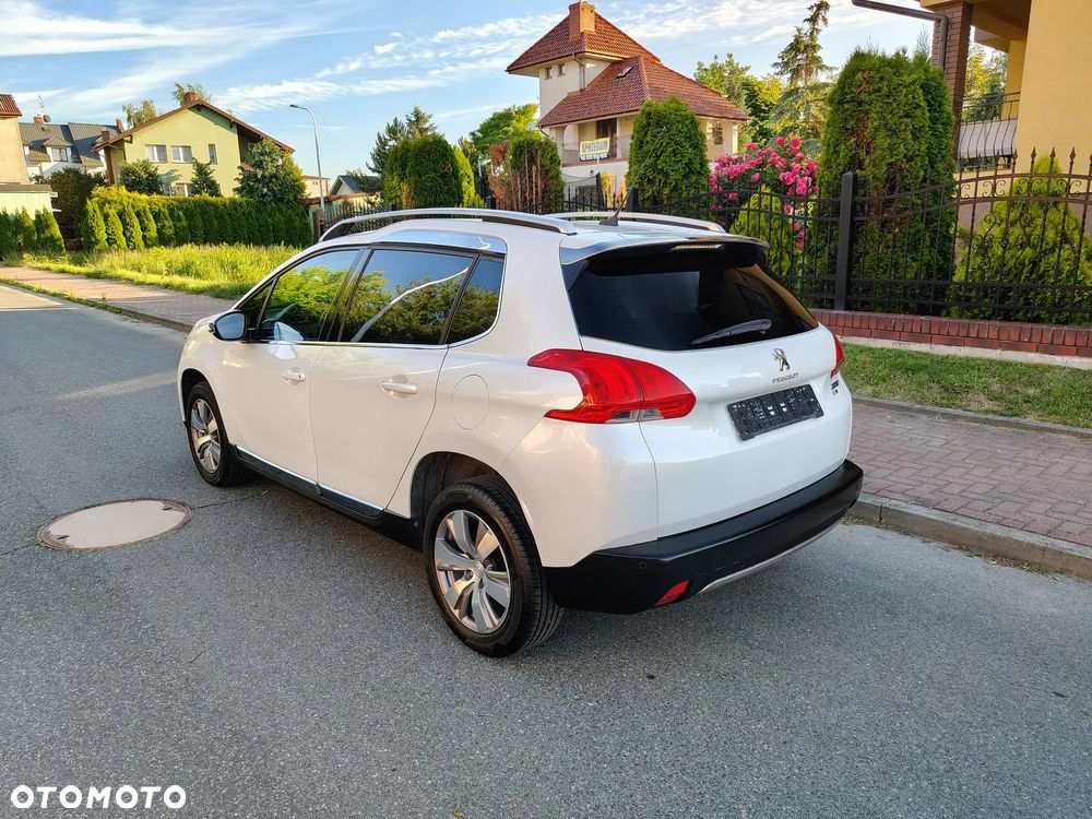 Peugeot 2008 PureTech 110 Stop&Start Allure - 6