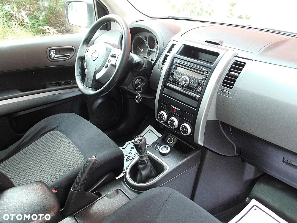 Nissan X-Trail 2.0 dCi 4x4 DPF Platinum - 10