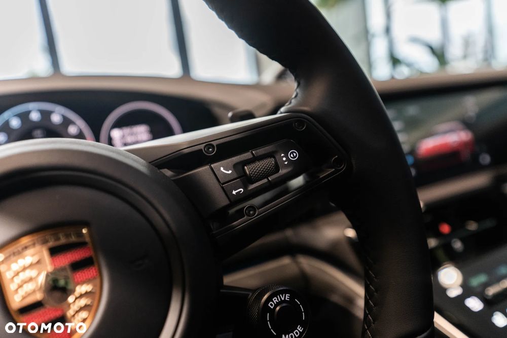 Porsche Panamera 4 - 17
