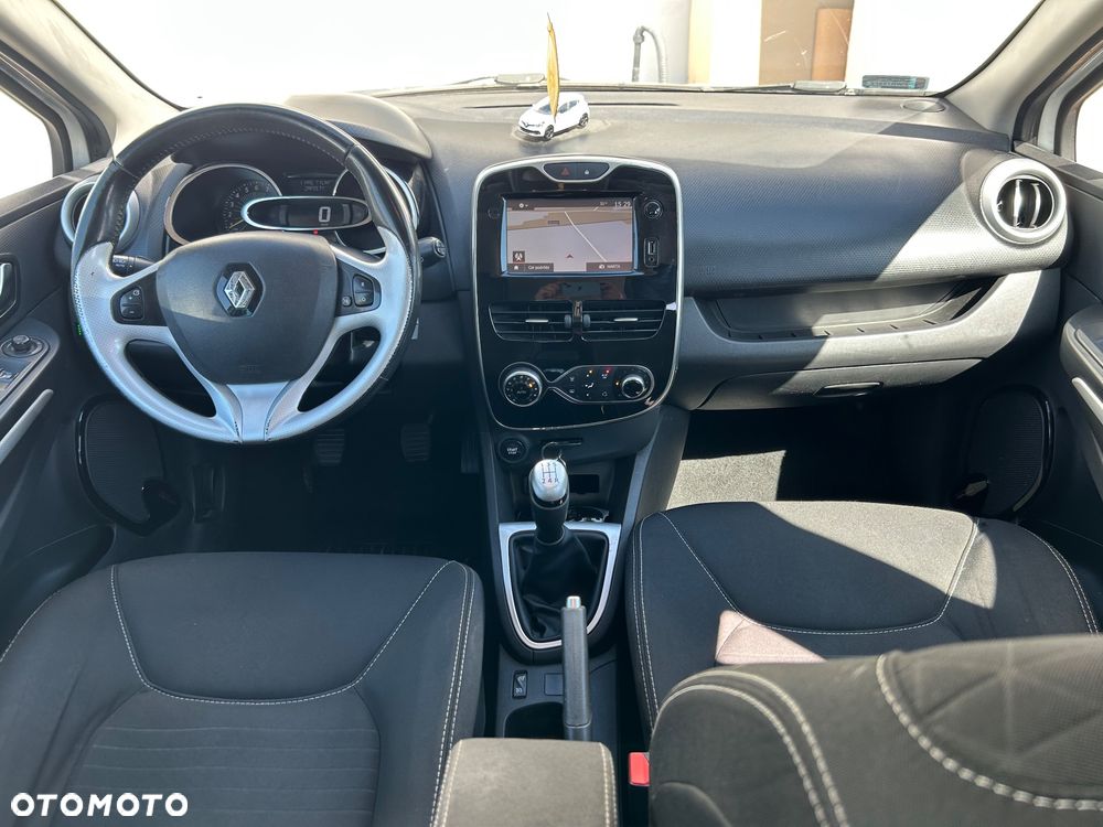 Renault Clio 1.2 16V Limited - 8