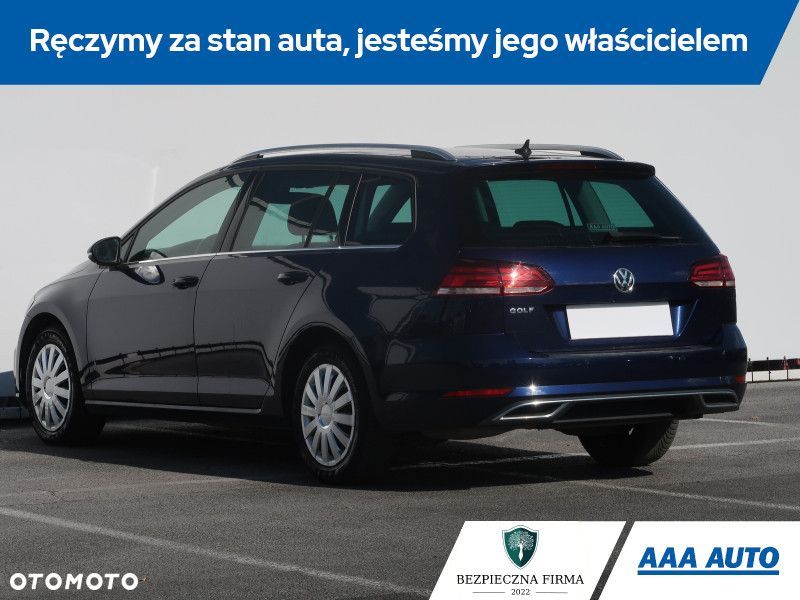 Volkswagen Golf - 5
