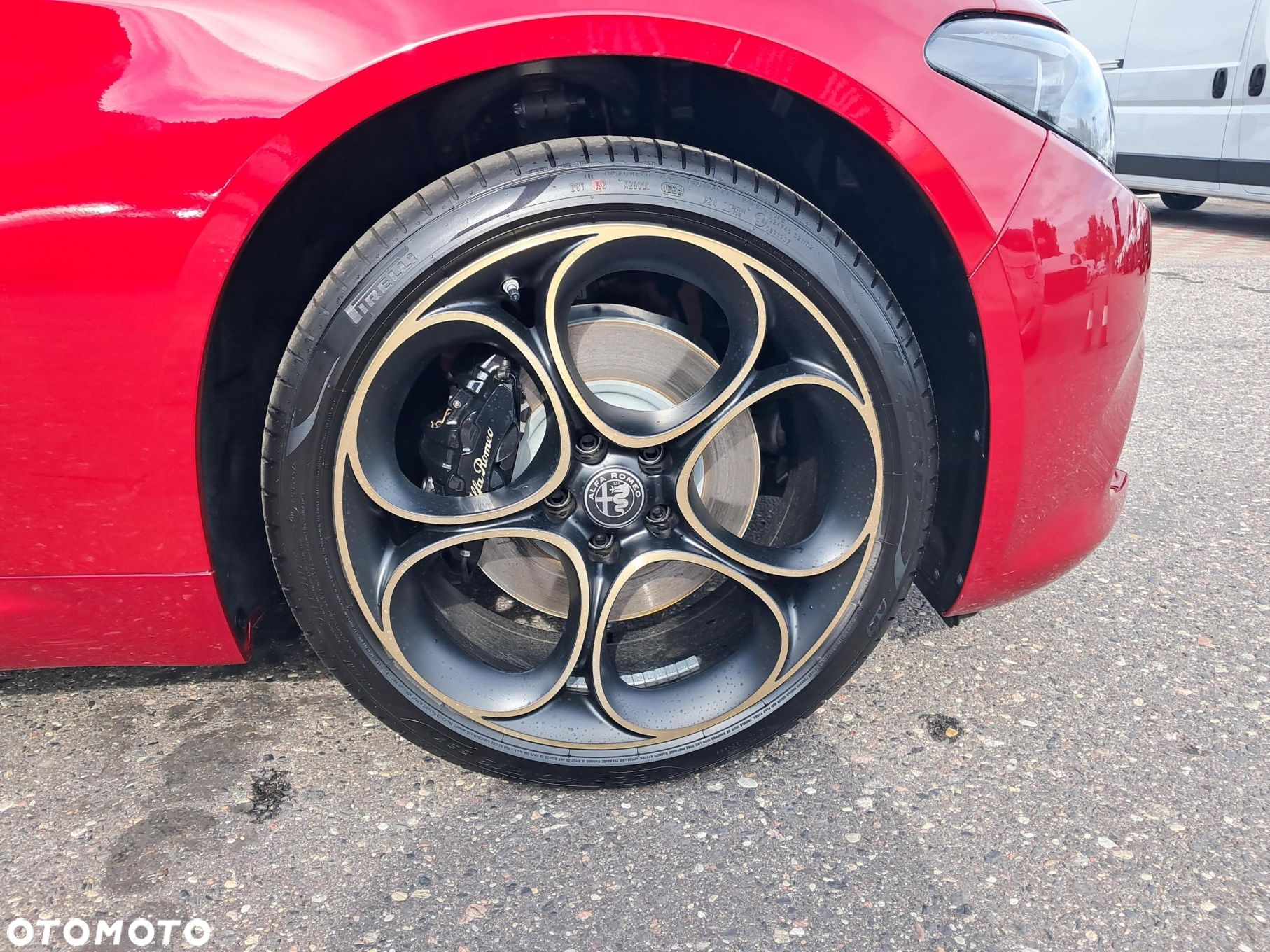 Alfa Romeo Giulia - 25