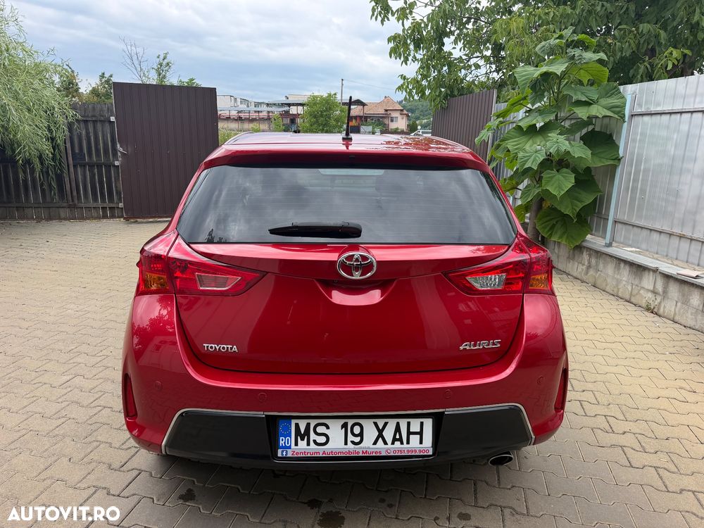 Toyota Auris - 10