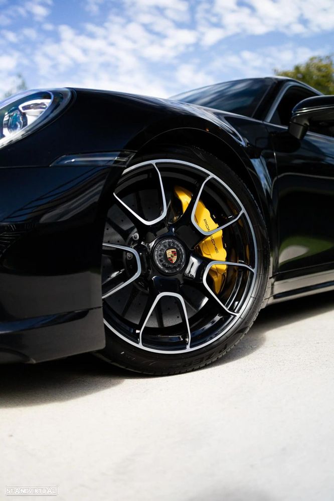 Porsche 911 (992) Turbo S PDK - 12